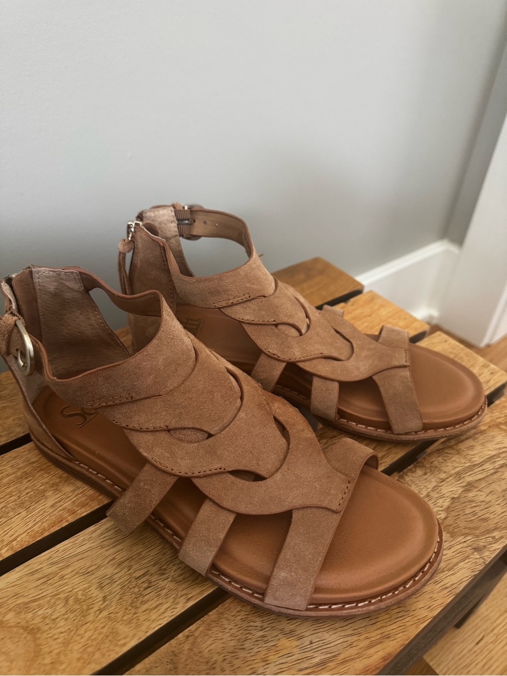 Sofft Brown Suede Strappy Comfort Sandals